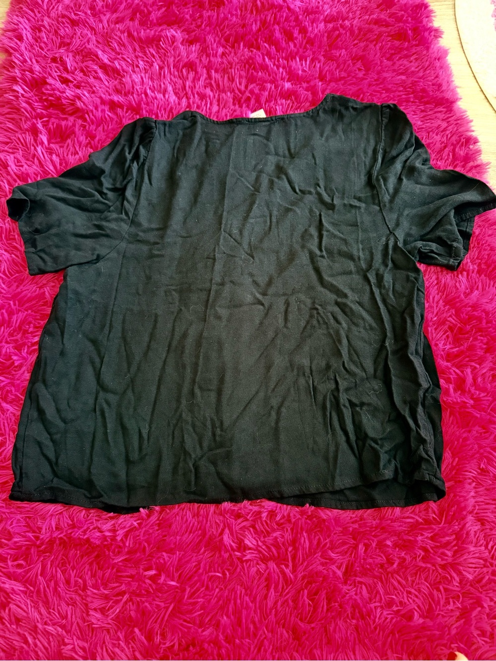 Urban Romantics Black Women's Short Sleeve Tee - Classic Everyday Top